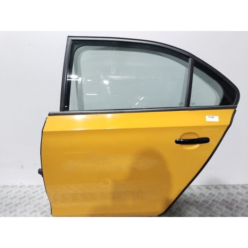 PUERTA TRASERA IZQUIERDA 5JA833051C AMARILLO - imagen 1