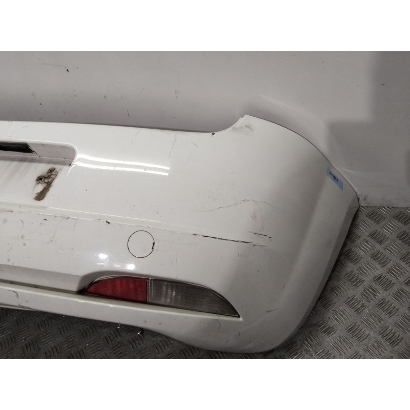 PARAGOLPES TRASERO 735418961  - imagen 3