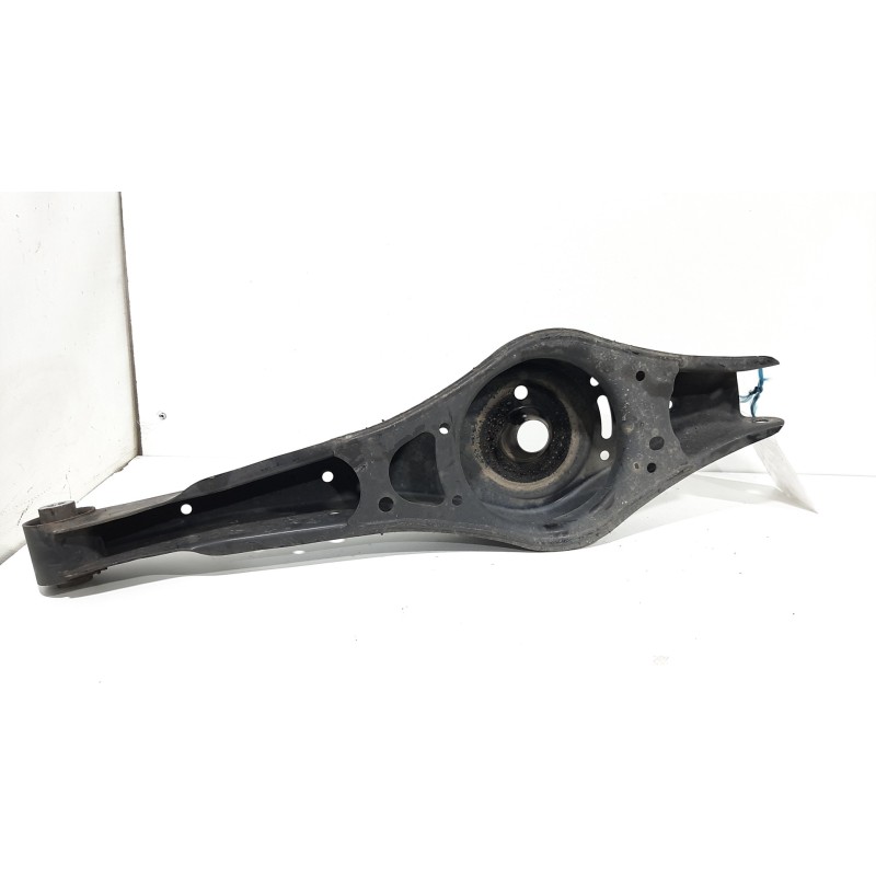 BRAZO SUSPENSION INFERIOR TRASERO DERECHO 5Q0505323C  - imagen 1