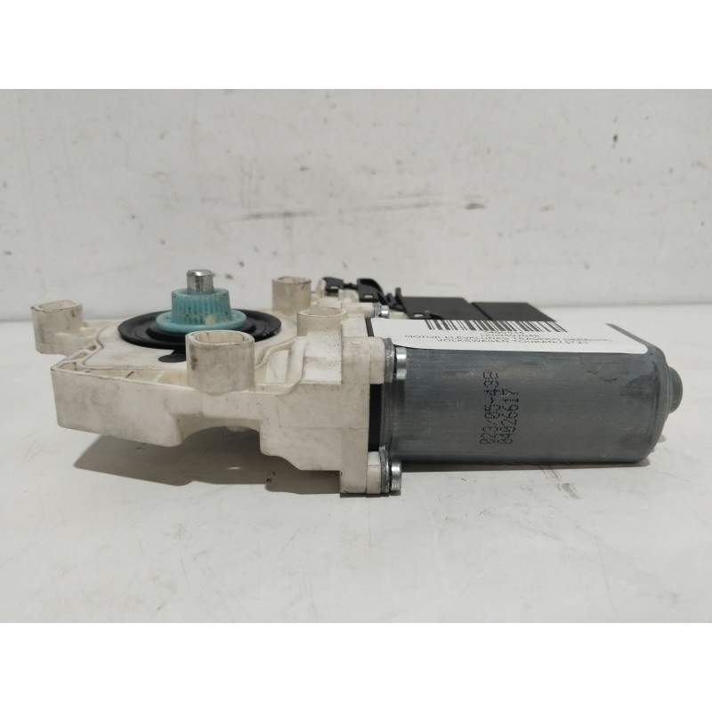 MOTOR ELEVALUNAS TRASERO DERECHO 1K0959704E  - imagen 2