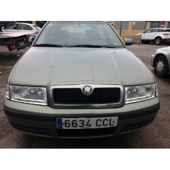 SKODA OCTAVIA BERLINA (1U2)