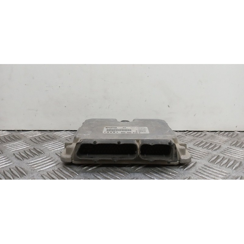 CENTRALITA MOTOR UCE 06A906018C 0261204126 - imagen 1
