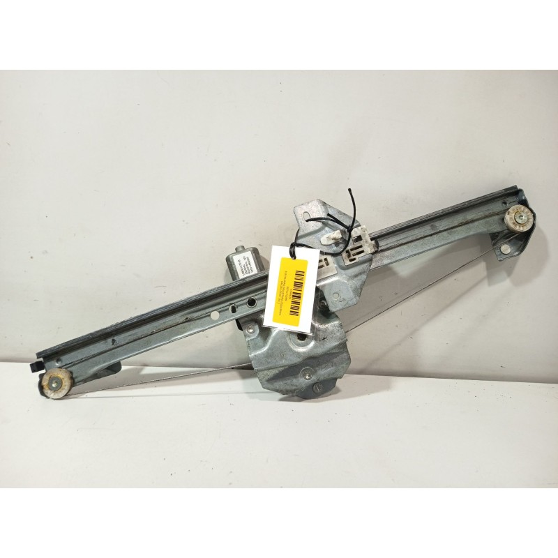 ELEVALUNAS DELANTERO IZQUIERDO 807217929R  - imagen 1