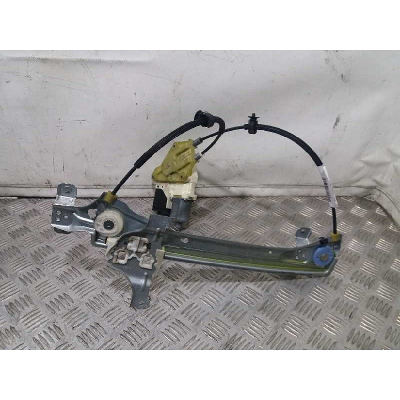 ELEVALUNAS TRASERO DERECHO 827200003R ELECTRICO 827306548R - imagen 2