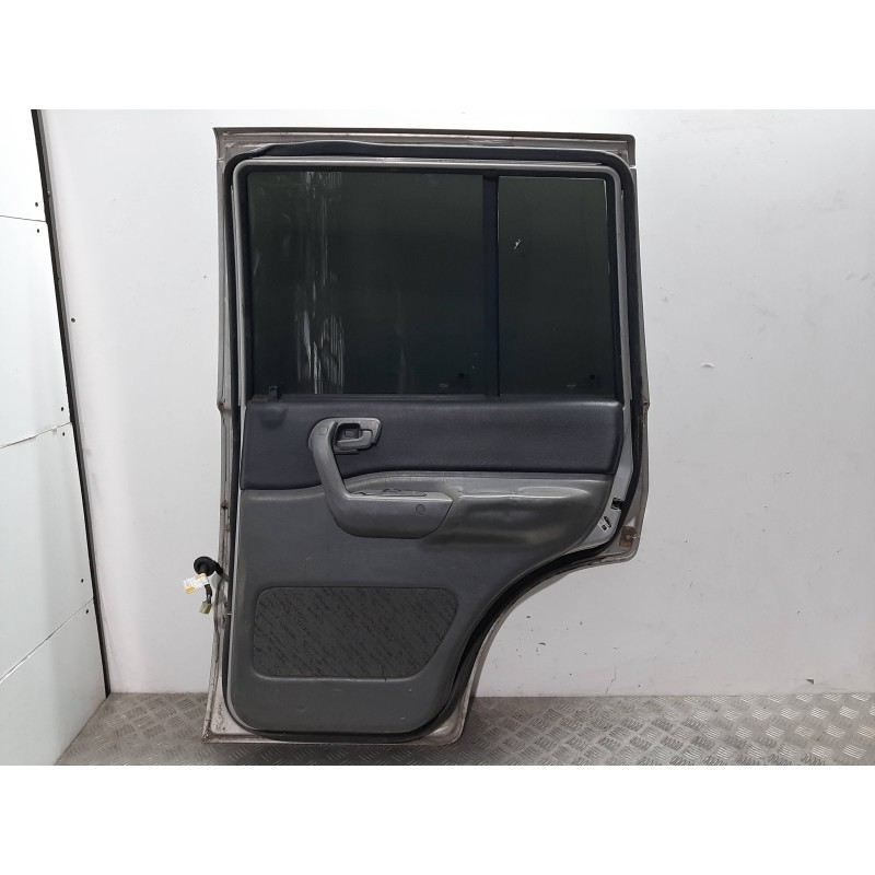 PUERTA TRASERA DERECHA PLATA  - imagen 2