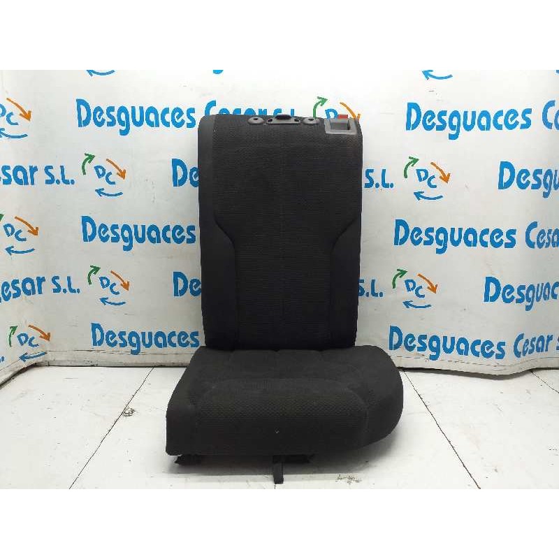 ASIENTO TRASERO IZQUIERDO 