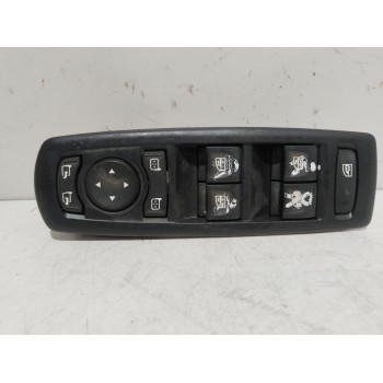 MANDO ELEVALUNAS DELANTERO IZQUIERDO 809610006R 