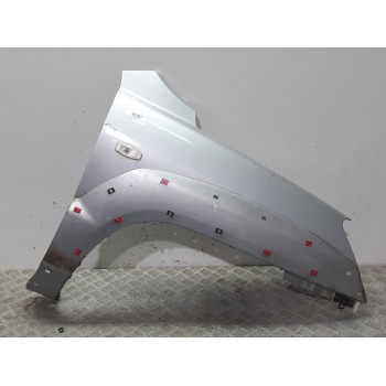 ALETIN DELANTERO DERECHO 663211F130 PLATA 