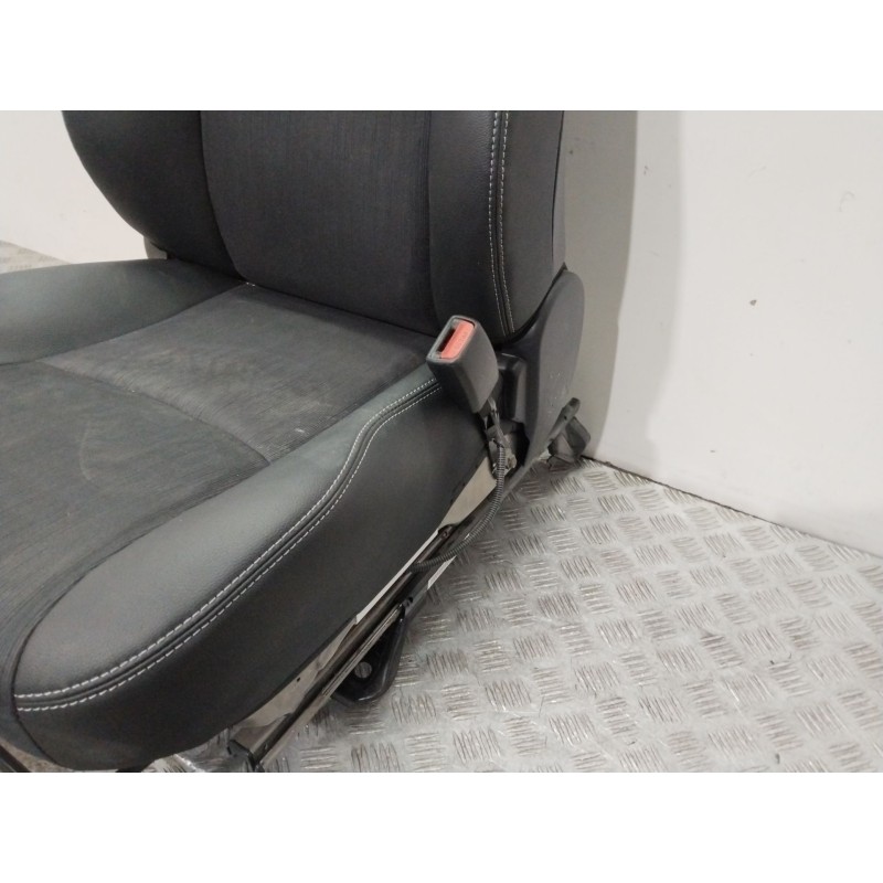 ASIENTO DELANTERO DERECHO  - imagen 2