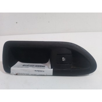 MANDO ELEVALUNAS TRASERO DERECHO 8200317494 