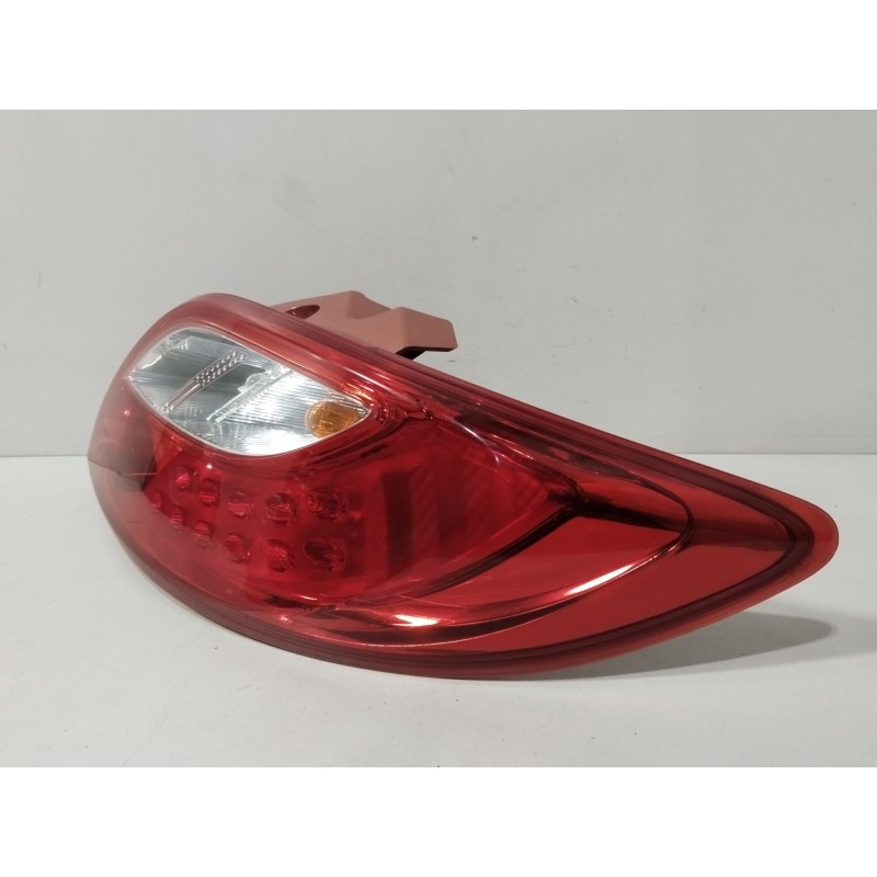 PILOTO TRASERO DERECHO D65151160  - imagen 2