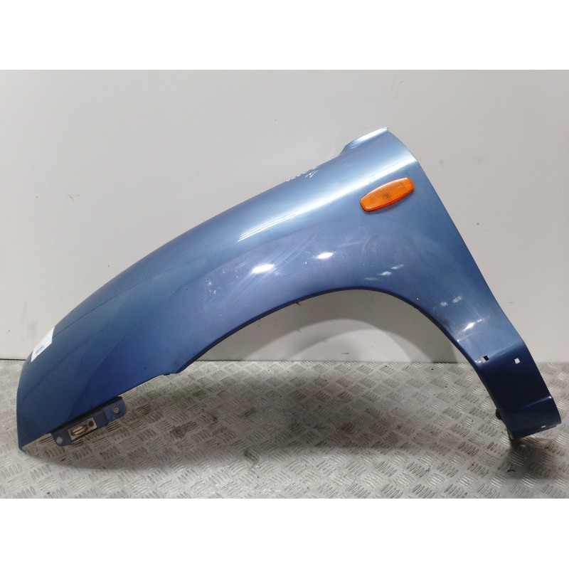ALETA DELANTERA IZQUIERDA 6631126270 AZUL  - imagen 1