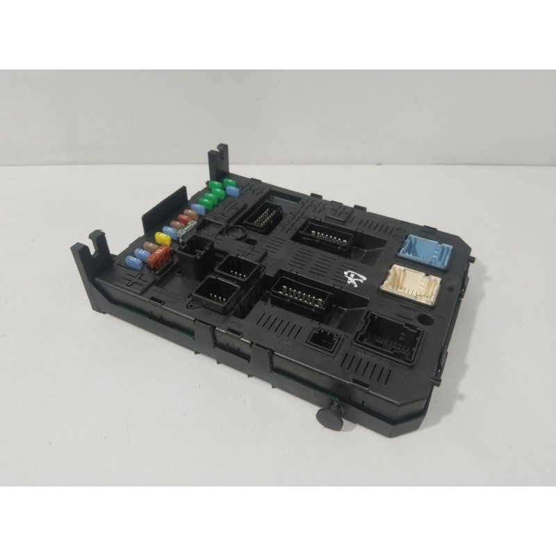 CAJA RELES / FUSIBLES 6500CC  - imagen 3
