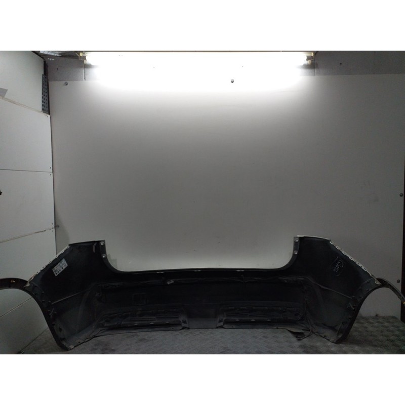 PARAGOLPES TRASERO BLANCO  - imagen 2