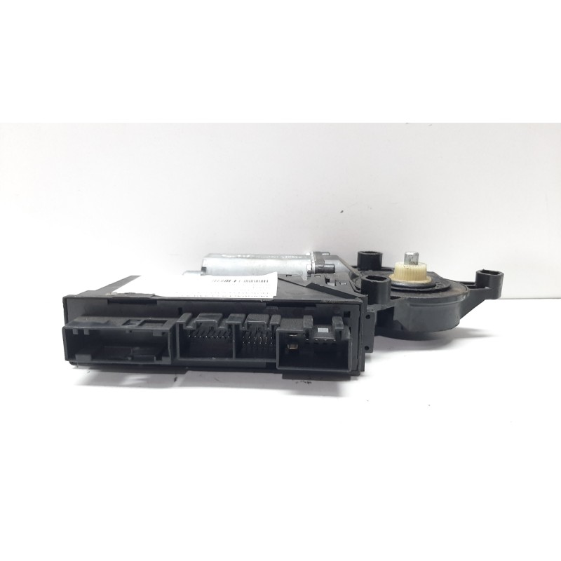MOTOR ELEVALUNAS TRASERO DERECHO 8E0959802E  - imagen 3