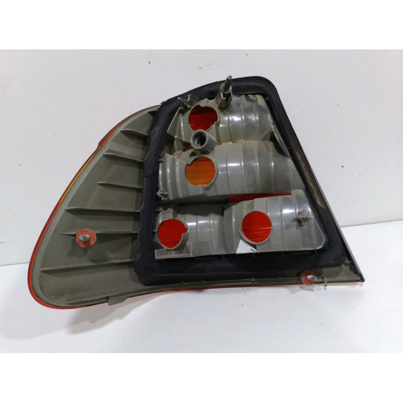PILOTO TRASERO DERECHO 63216946534  - imagen 2