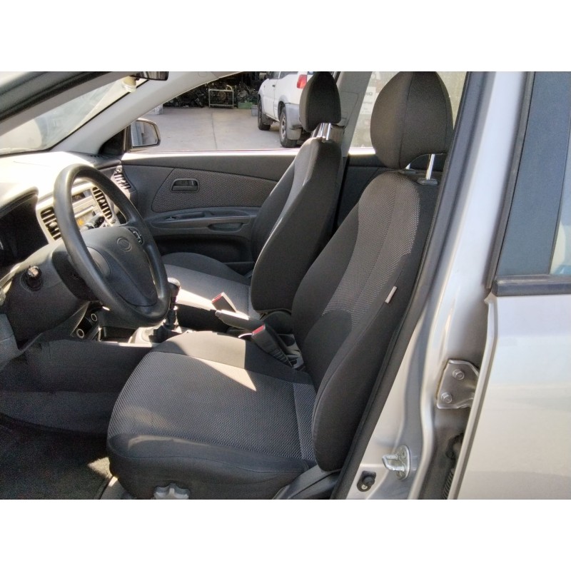 KIA RIO II (JB) - imagen 6
