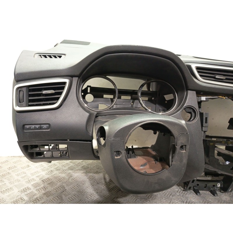 SALPICADERO 682004EH1B  - imagen 2