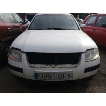 VOLKSWAGEN PASSAT BERLINA (3B3)