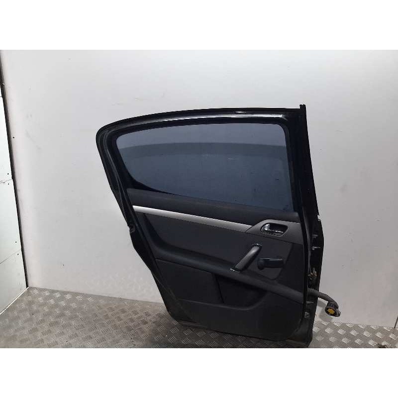 PUERTA TRASERA IZQUIERDA NEGRO  - imagen 2