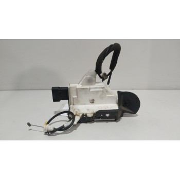 CERRADURA PUERTA DELANTERA IZQUIERDA A04100 