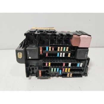 CAJA RELES / FUSIBLES 8200758803 284B66052R 