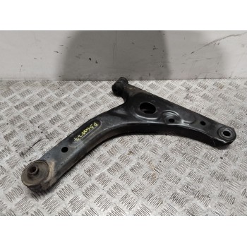 BRAZO SUSPENSION INFERIOR DELANTERO DERECHO 052FC 