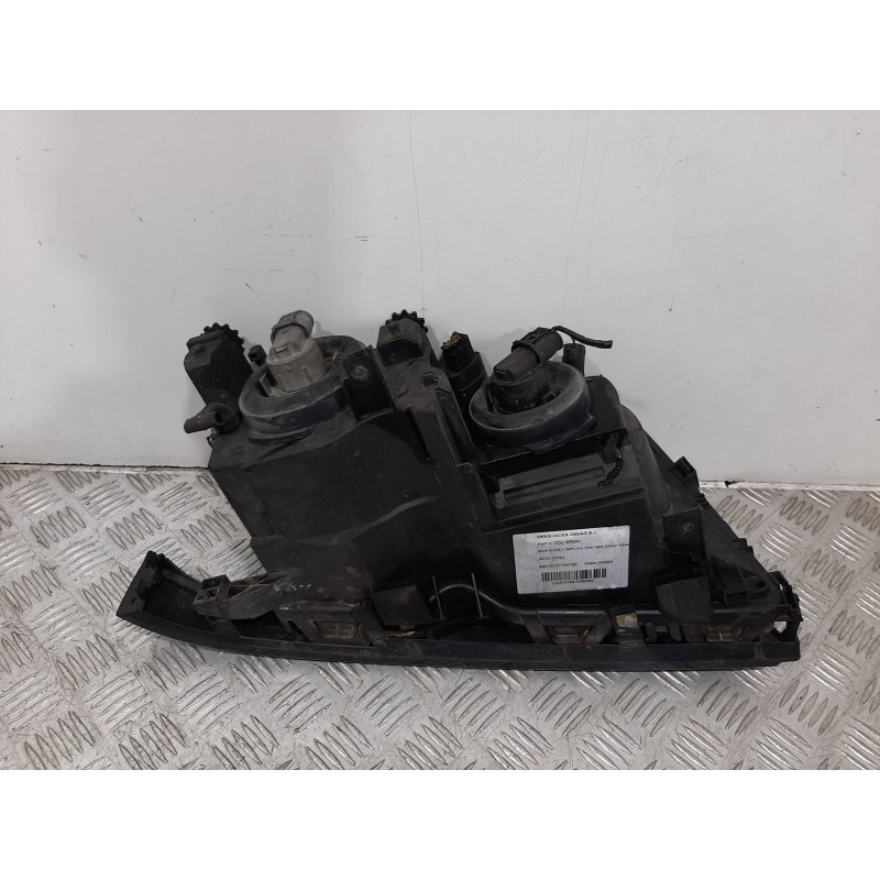 FARO IZQUIERDO 63127165769 