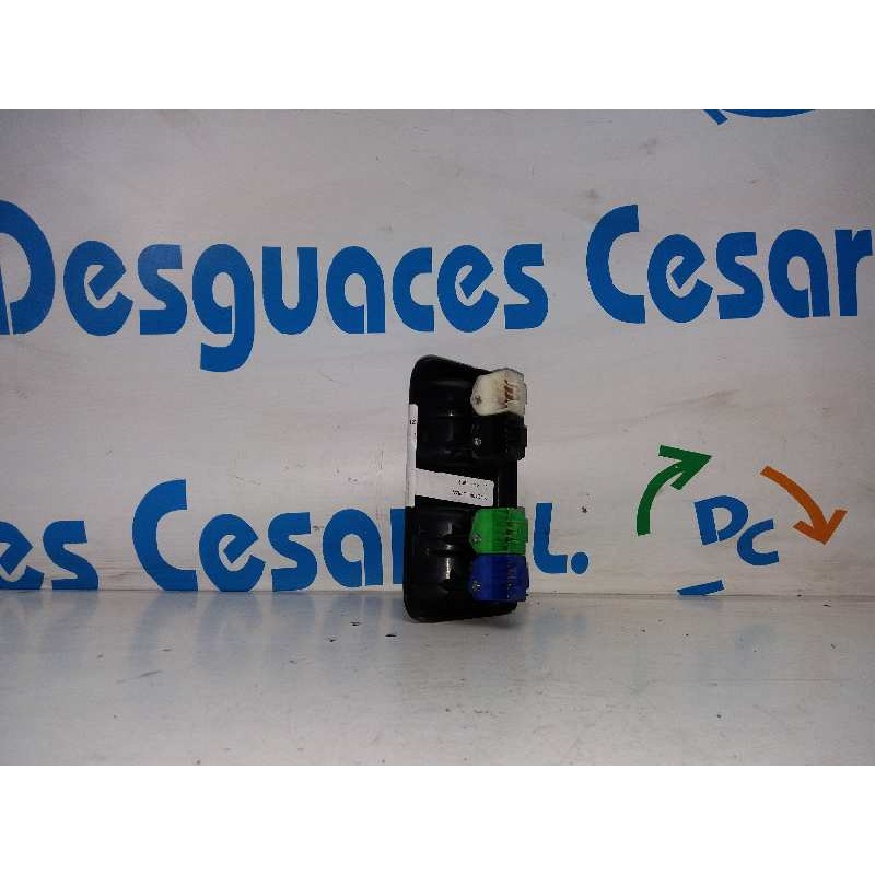 MANDO ELEVALUNAS DELANTERO IZQUIERDO  - imagen 2