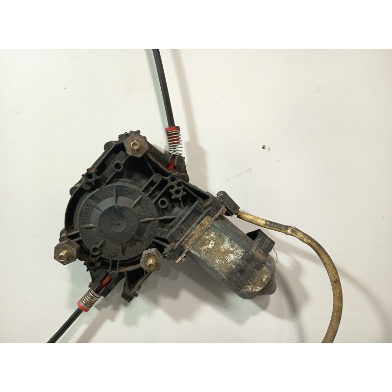 ELEVALUNAS TRASERO DERECHO  - imagen 2