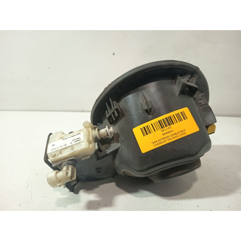 TAPA EXTERIOR COMBUSTIBLE 96958431  - imagen 2