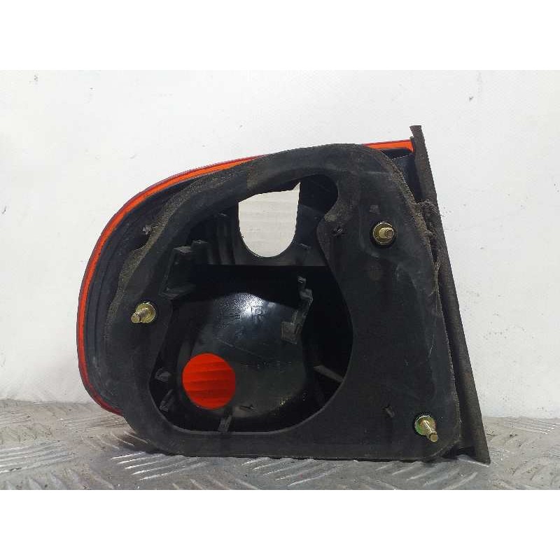 PILOTO TRASERO DERECHO 1M5945112  - imagen 2