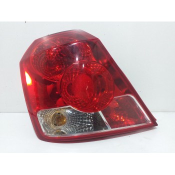 PILOTO TRASERO IZQUIERDO 300266L 