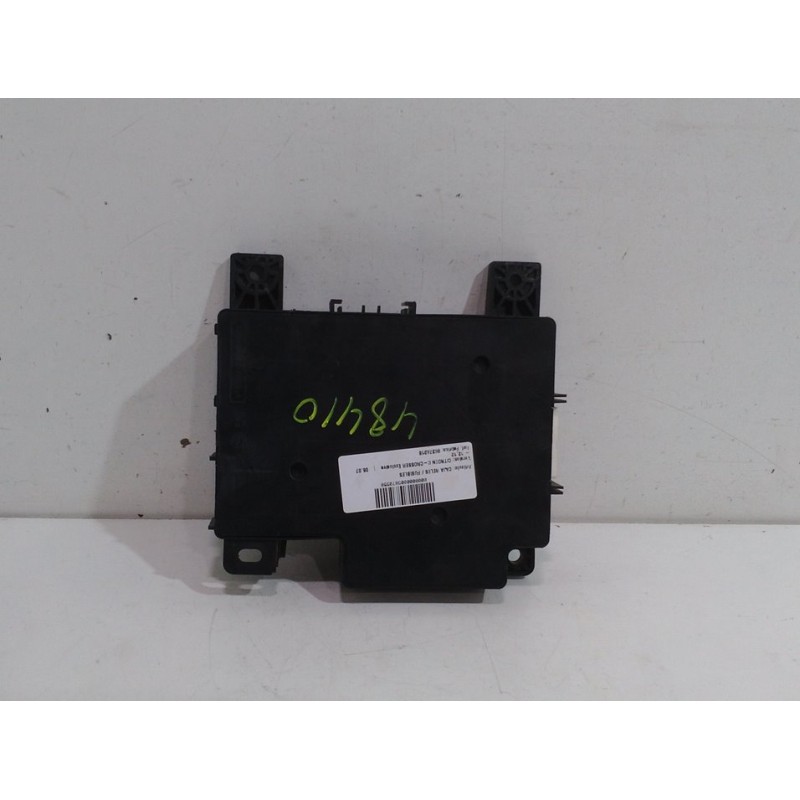 CAJA RELES / FUSIBLES 8637A318  - imagen 3