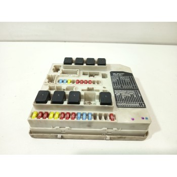 CAJA RELES / FUSIBLES 284B7AX615 