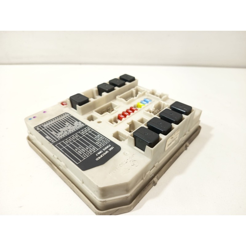 CAJA RELES / FUSIBLES 284B7AX615  - imagen 2