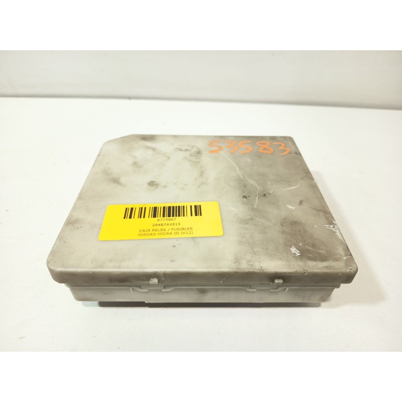 CAJA RELES / FUSIBLES 284B7AX615  - imagen 4