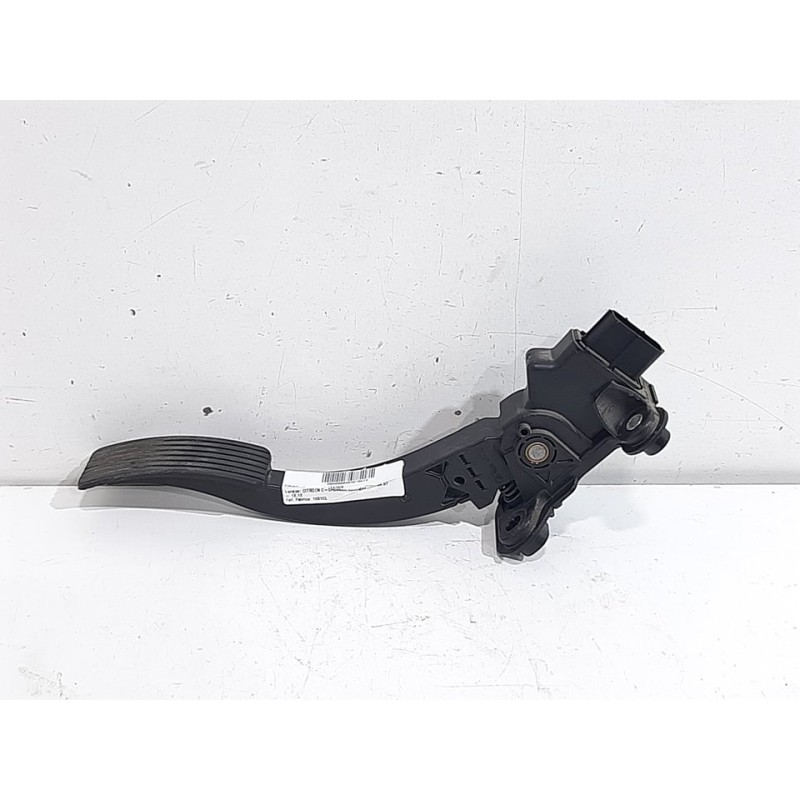 PEDAL ACELERADOR 1601CL MN101544  - imagen 1