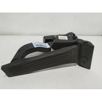 PEDAL ACELERADOR 327003Z000 