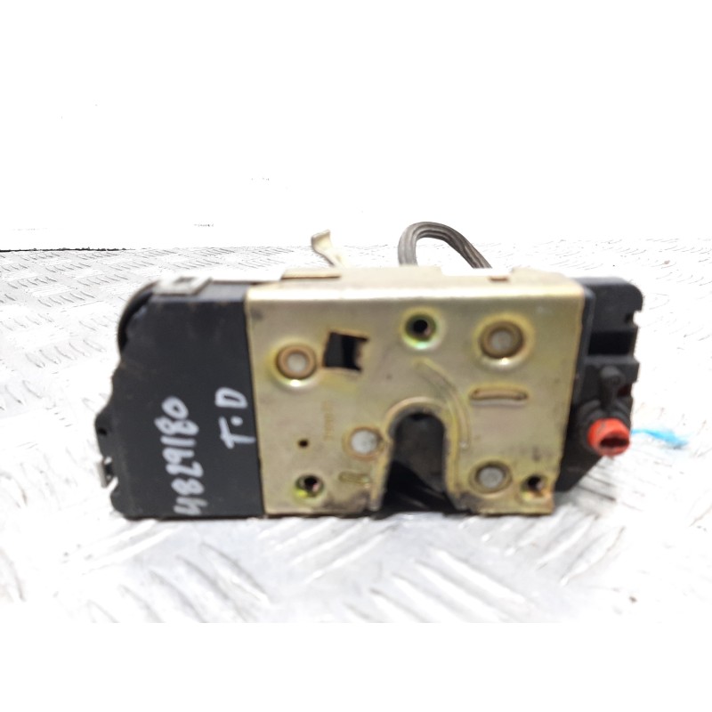CERRADURA PUERTA TRASERA DERECHA 9138C0  - imagen 2