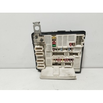 CAJA RELES / FUSIBLES 8200481867G 