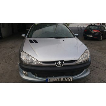 PEUGEOT 206 BERLINA