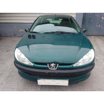 PEUGEOT 206 BERLINA