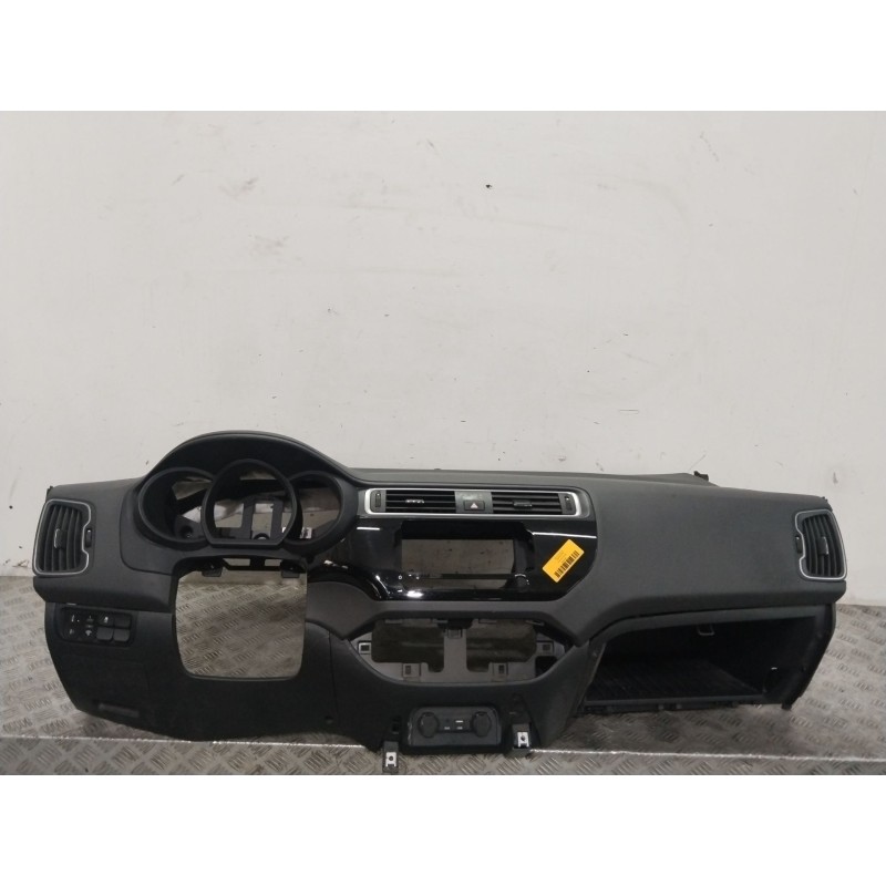 SALPICADERO 847101W100HU  - imagen 1