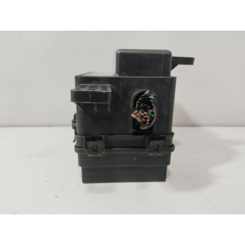 CAJA RELES / FUSIBLES 96867762  - imagen 4