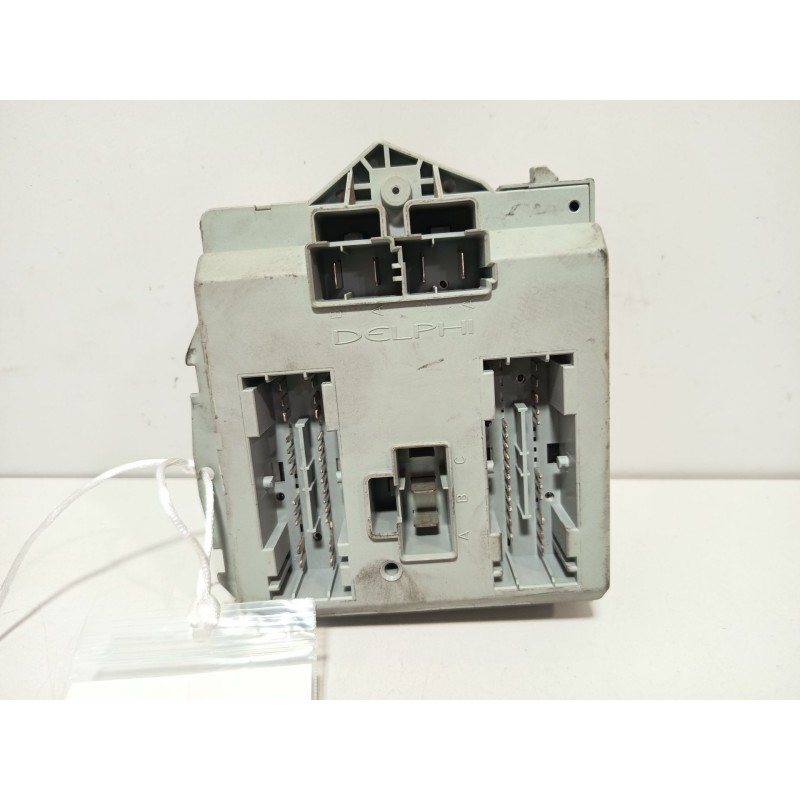 CAJA RELES / FUSIBLES 51763771  - imagen 2