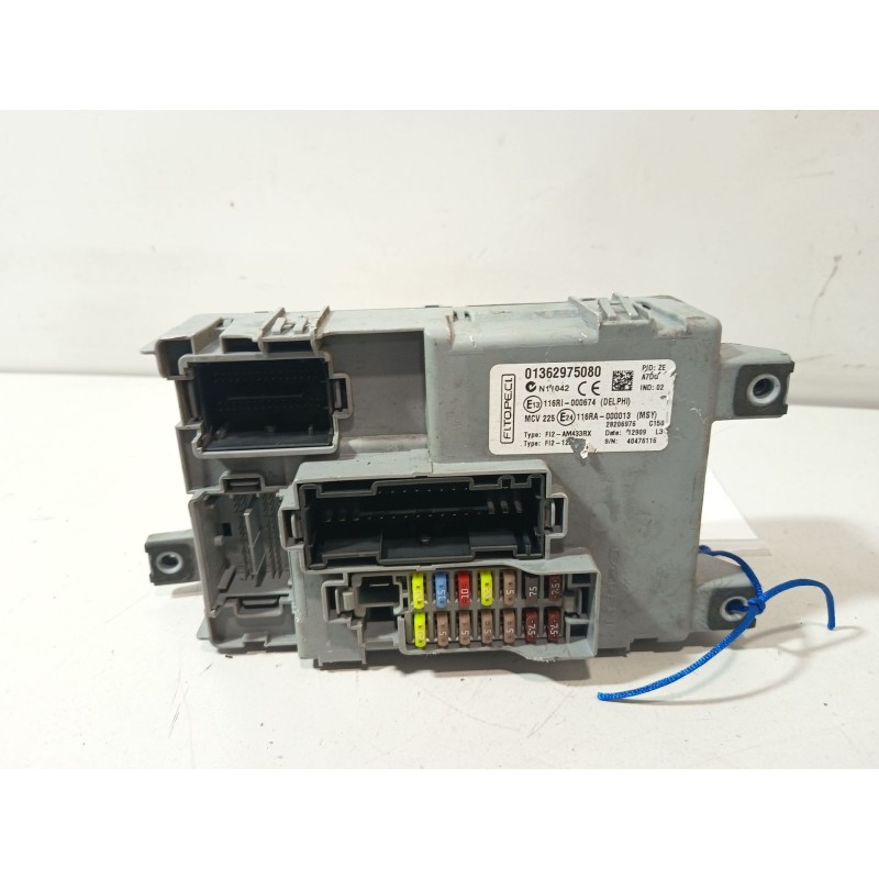 CAJA RELES / FUSIBLES 01362975080  - imagen 3
