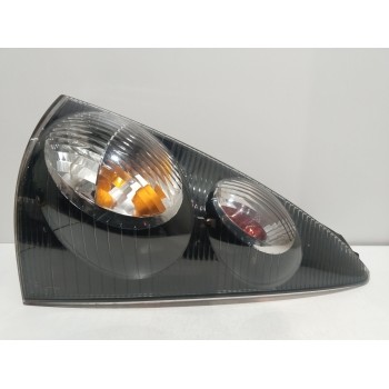 PILOTO TRASERO DERECHO 815500H060 