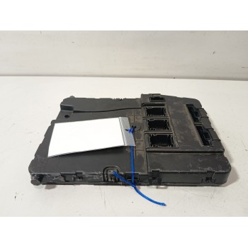 CAJA RELES / FUSIBLES 8200780021 