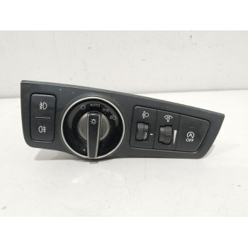 MANDO LUCES 933003Z200VGR 1704250076